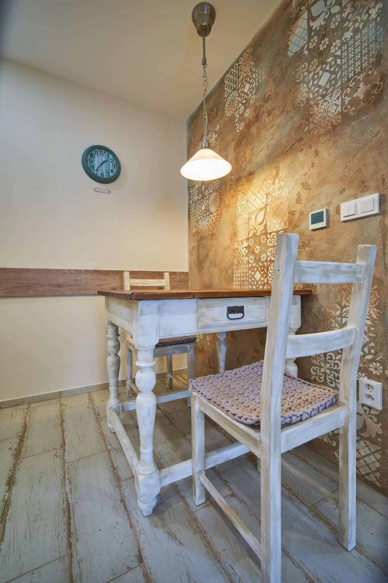 Apartman U Pomnenky 耶塞尼克 外观 照片