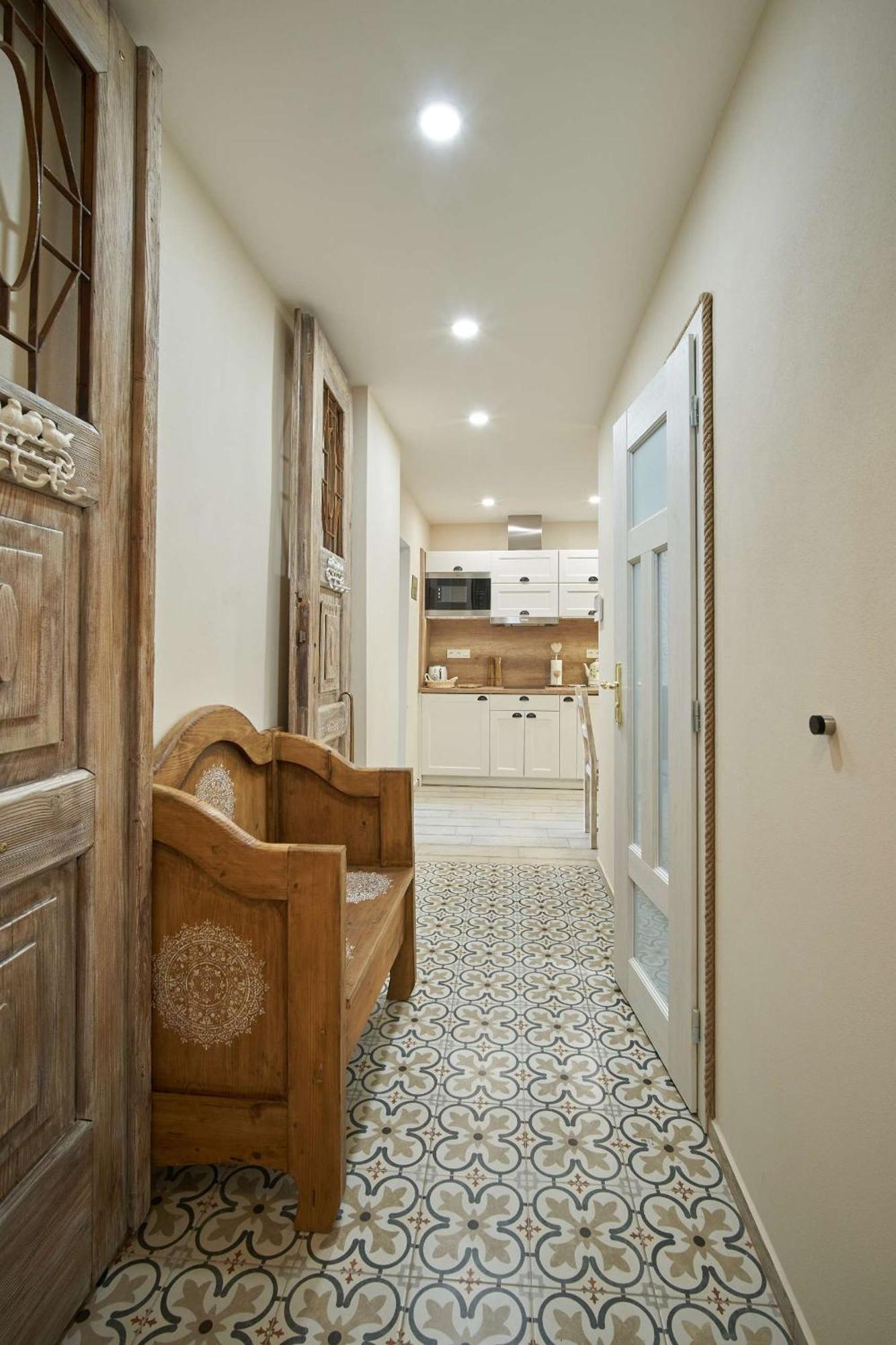 Apartman U Pomnenky 耶塞尼克 外观 照片
